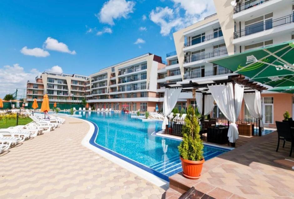 Holiday Apartments Grand Kamelia Slântsjev Brjag Eksteriør bilde